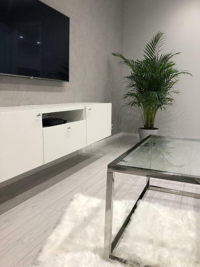 شقة Apartament - New York - غدينيا المظهر الخارجي الصورة